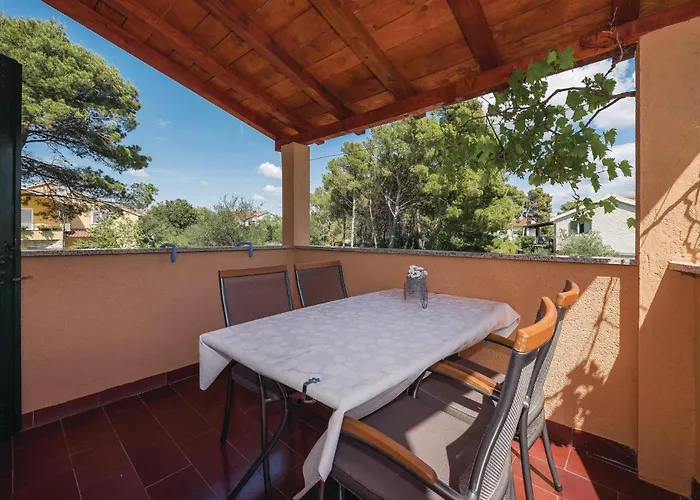 דירה 09 יאדריה