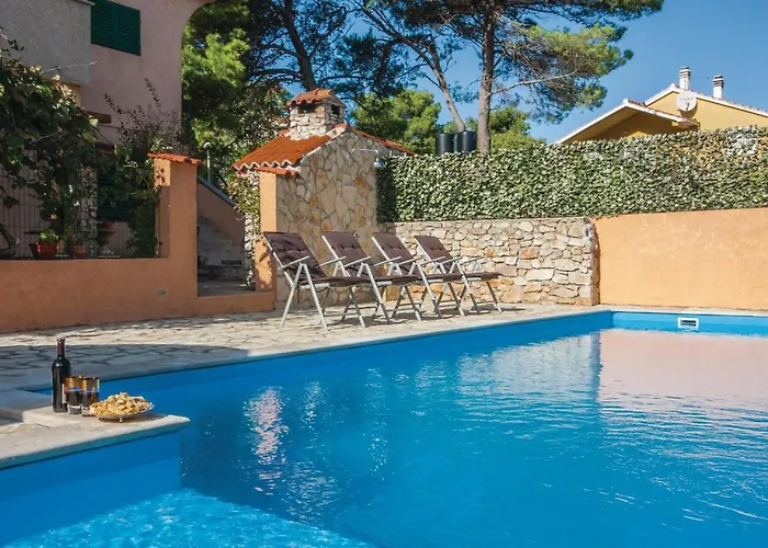 09 דירה יאדריה