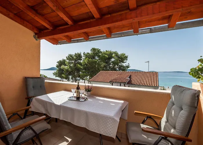 דירה 09 יאדריה